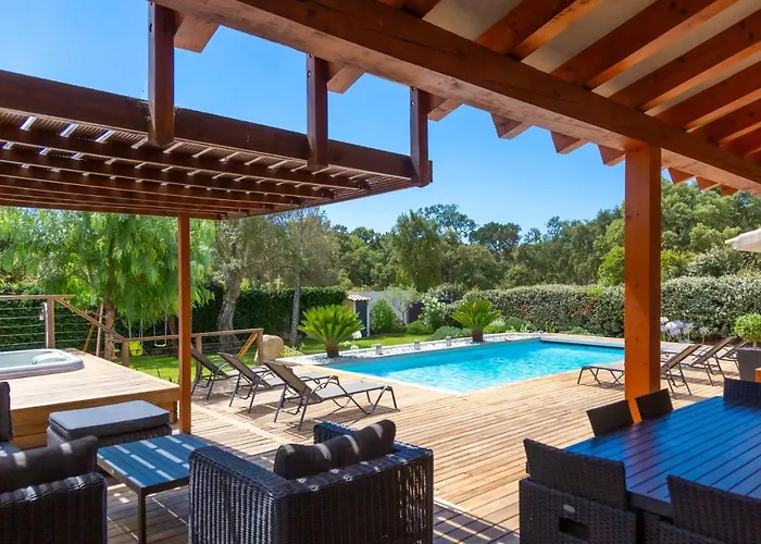 Arca Порто-Веккіо